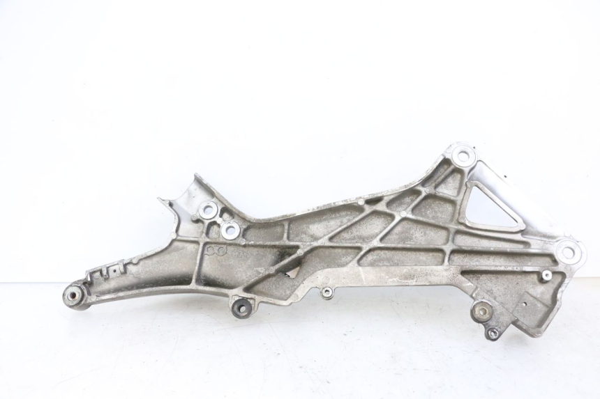 photo de PLATINE CALE PIED AVANT GAUCHE HONDA ST PAN EUROPEAN 1300 (2002 - 2013)