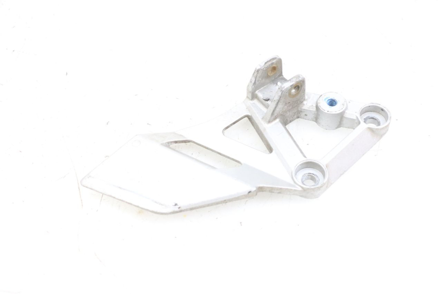 photo de PLATINE CALE PIED AVANT GAUCHE DAELIM VJ ROADWIN FI 125 (2008 - 2017) - Vue principale