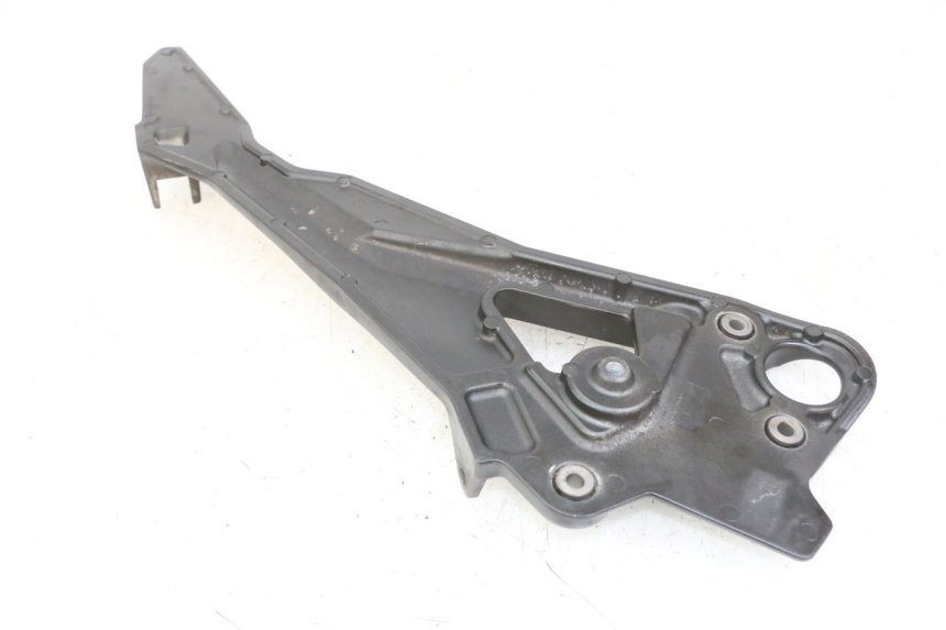 photo de PLATINE CALE PIED AVANT GAUCHE YAMAHA XJ6 ABS 600 (2008 - 2016)