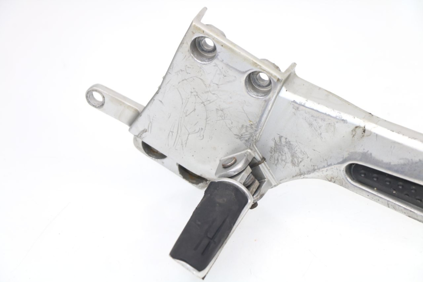 photo de PLATINE CALE PIED AVANT GAUCHE YAMAHA FJR ABS 1300 (2006 - 2012)