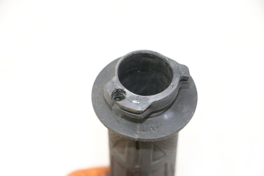 photo de POIGNEE ACCELERATEUR YAMAHA BW'S 100 (1999 - 2002)