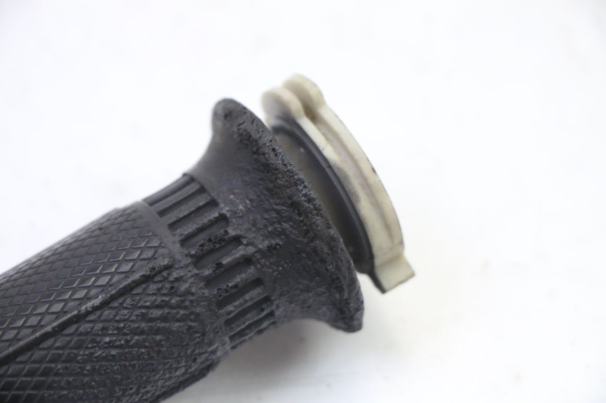 photo de POIGNEE ACCELERATEUR SKYTEAM DAX REPLICA 110 (2005 - 2015)