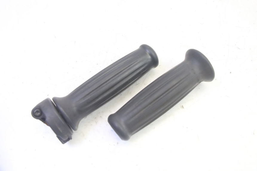 photo de POIGNEE ACCELERATEUR PEUGEOT DJANGO 4T 50 (2014 - 2019) - Vue principale