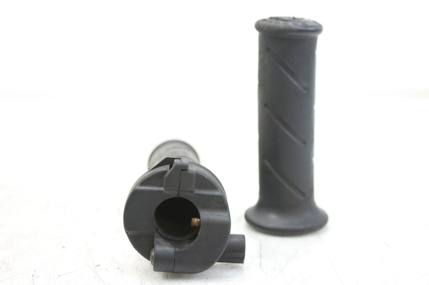 photo de POIGNEE ACCELERATEUR SYM FIDDLE 3 III 125 (2014 - 2020)