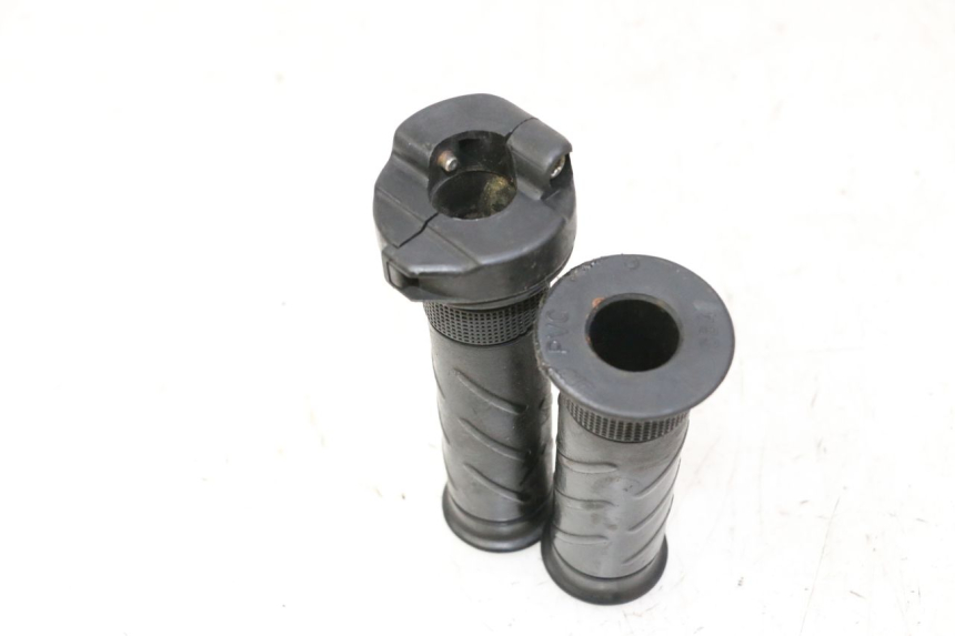 photo de POIGNEE ACCELERATEUR DAELIM HISTORY 125 (2001 - 2002)