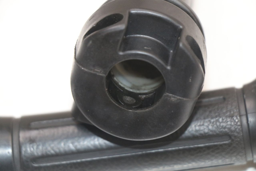 photo de POIGNEE ACCELERATEUR HONDA NES AROBASE 125 (2000 - 2003)