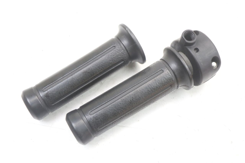 photo de POIGNEE ACCELERATEUR HONDA NES AROBASE 125 (2000 - 2003)