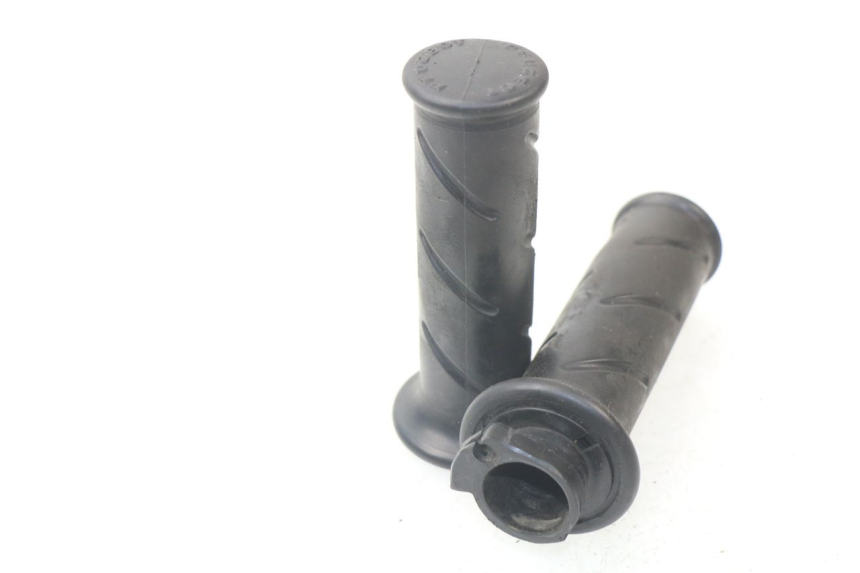 photo de POIGNEE ACCELERATEUR PEUGEOT KISBEE 2T 50 (2010 - 2017)