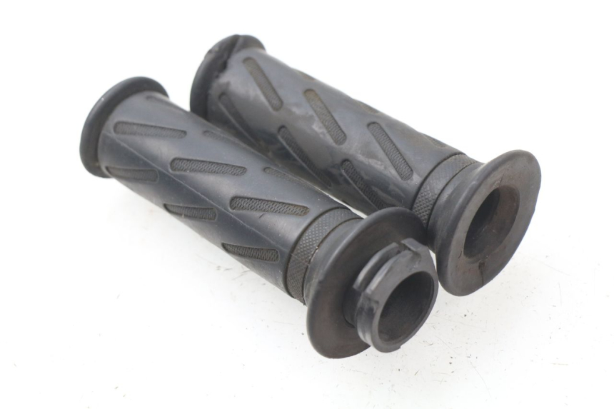 photo de POIGNEE ACCELERATEUR PEUGEOT KISBEE 2T 50 (2018 - 2022)