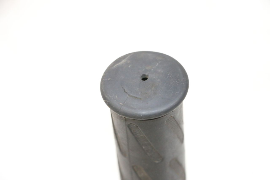 photo de POIGNEE ACCELERATEUR PEUGEOT KISBEE 4T 50 (2010 - 2017) - Zoom état d’usage