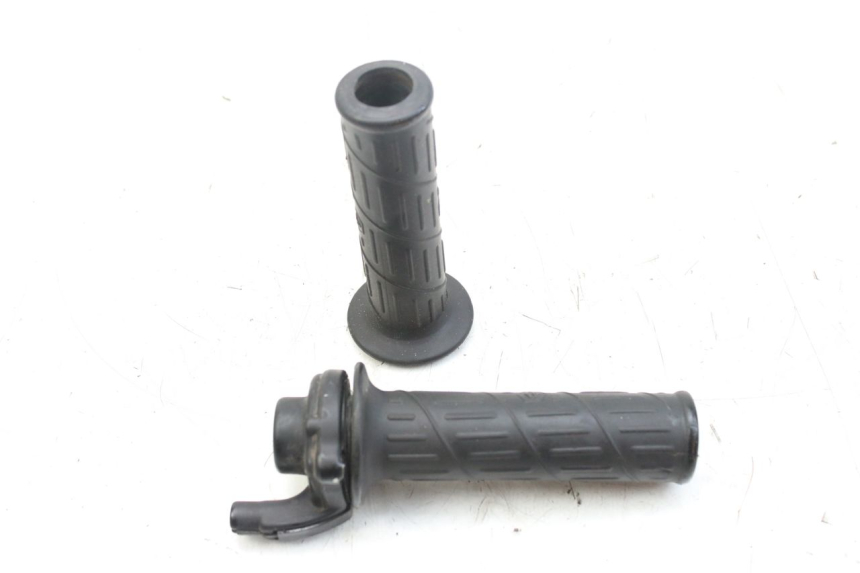 photo de POIGNEE ACCELERATEUR PIAGGIO LIBERTY 4T 50 (2004 - 2008)