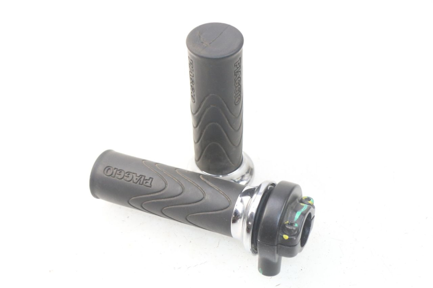 photo de POIGNEE ACCELERATEUR PIAGGIO LIBERTY IGET 4T 50 (2015 - 2020)