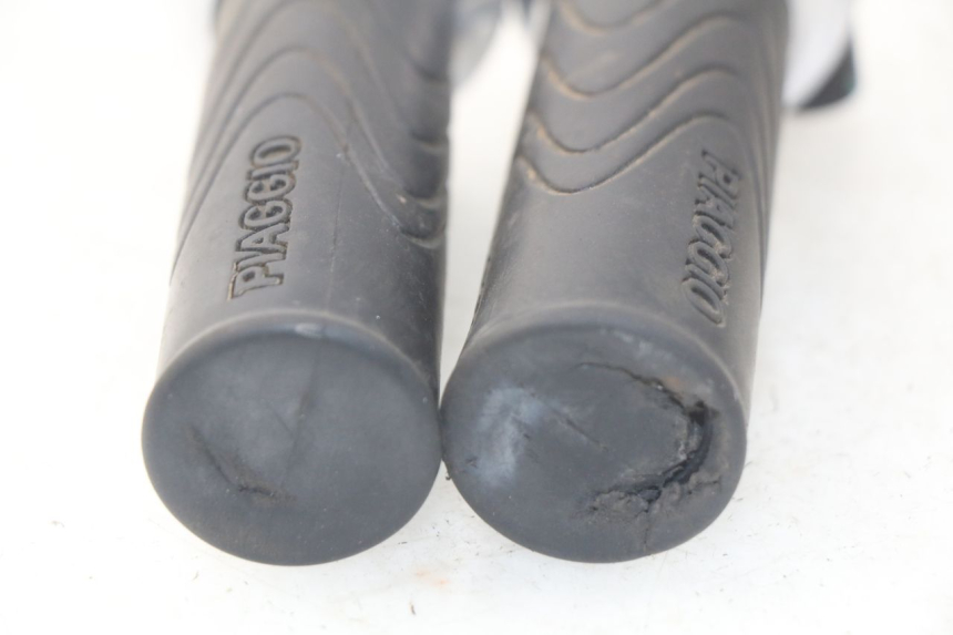 photo de POIGNEE ACCELERATEUR PIAGGIO LIBERTY IGET 4T 50 (2015 - 2020)