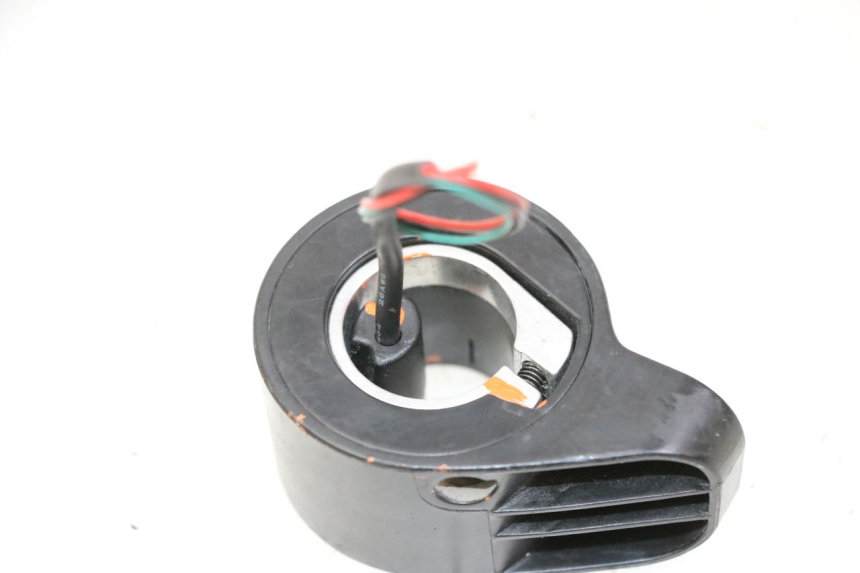 photo de POIGNEE ACCELERATEUR XIAOMI MI PRO 2 1