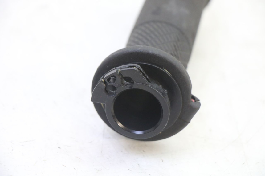 photo de POIGNEE ACCELERATEUR PIAGGIO MP3 HPE 310 (2024 - 2025)