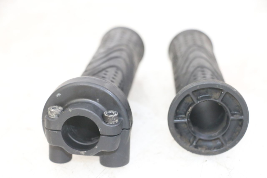 photo de POIGNEE ACCELERATEUR PIAGGIO MP3 LT 300 (2010 - 2016)