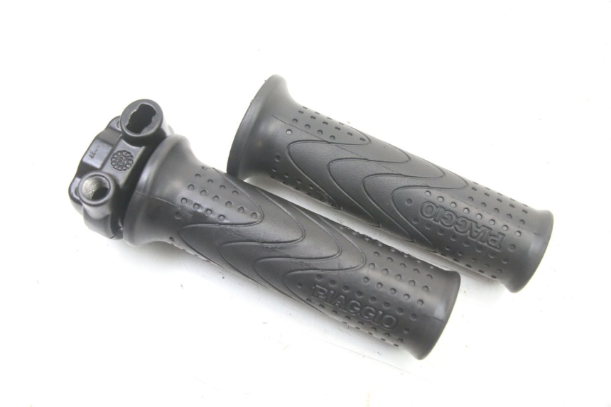 photo de POIGNEE ACCELERATEUR PIAGGIO MP3 500 (2014 - 2016)