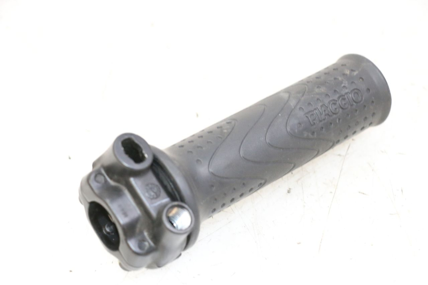 photo de POIGNEE ACCELERATEUR PIAGGIO MP3 500 (2014 - 2016)