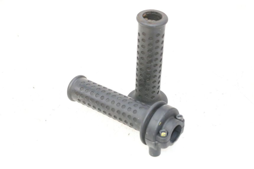 photo de POIGNEE ACCELERATEUR PIAGGIO MP3 RL 250 (2007 - 2010)