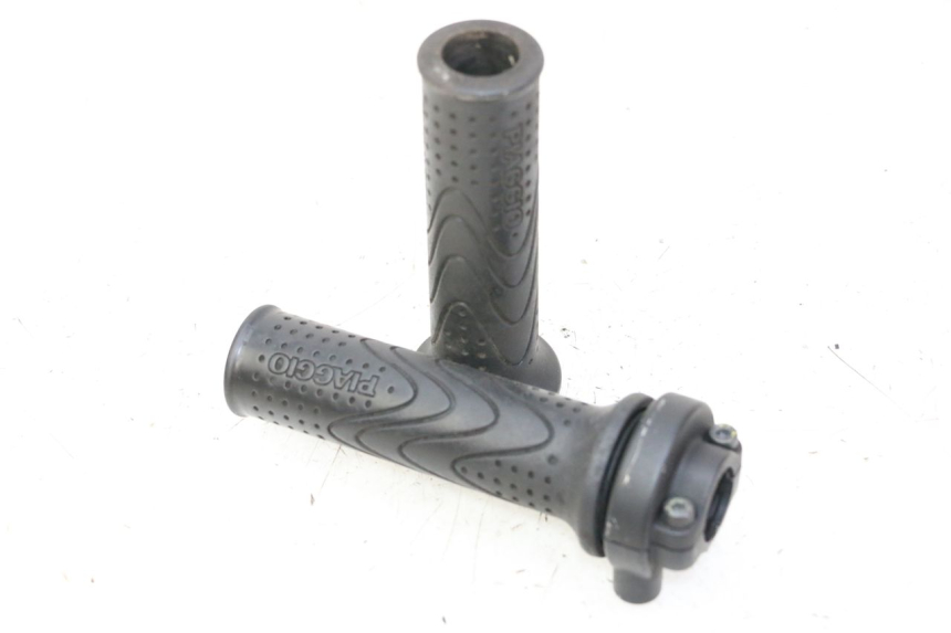 photo de POIGNEE ACCELERATEUR PIAGGIO MP3 500 (2011 - 2015)