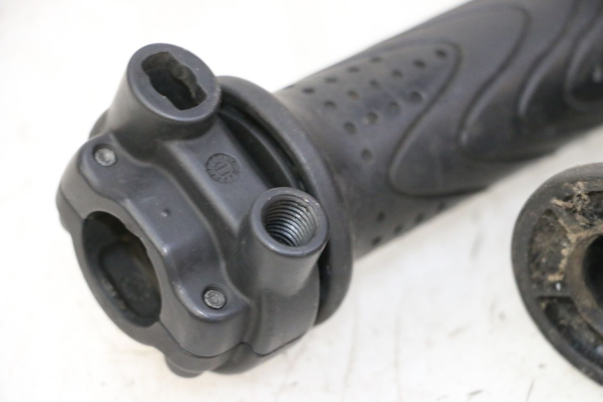 photo de POIGNEE ACCELERATEUR PIAGGIO MP3 500 (2011 - 2015)