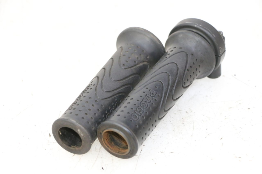 photo de POIGNEE ACCELERATEUR PIAGGIO MP3 500 (2011 - 2015)