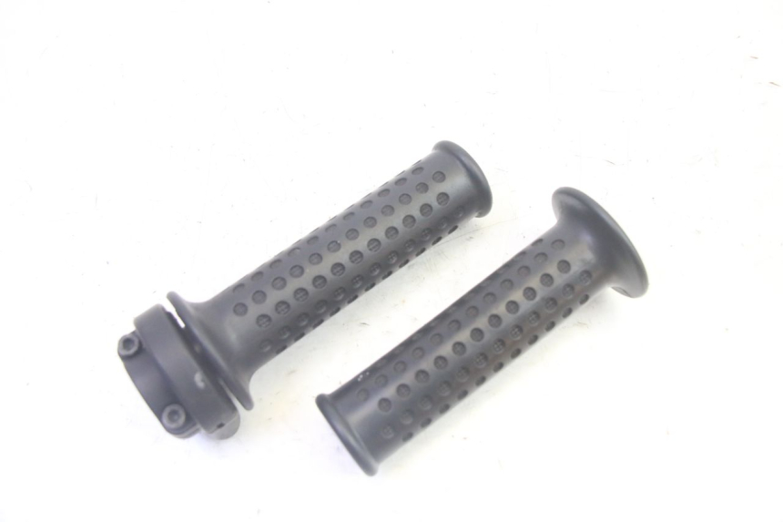 photo de POIGNEE ACCELERATEUR PIAGGIO MP3 RL 250 (2007 - 2010) - Vue principale