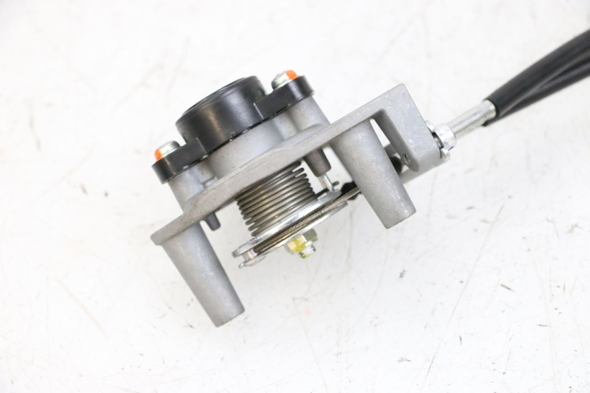 photo de POIGNEE ACCELERATEUR YAMAHA NEO'S CORE 1 (2022 - 2026) - Vue rapprochée