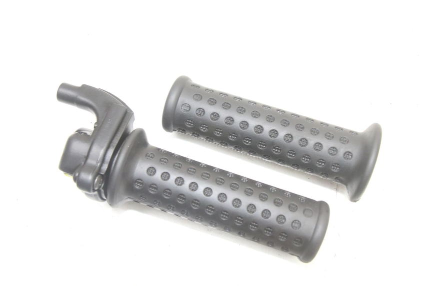 photo de POIGNEE ACCELERATEUR PIAGGIO NRG POWER PUREJET 50 (2018 - 2021)