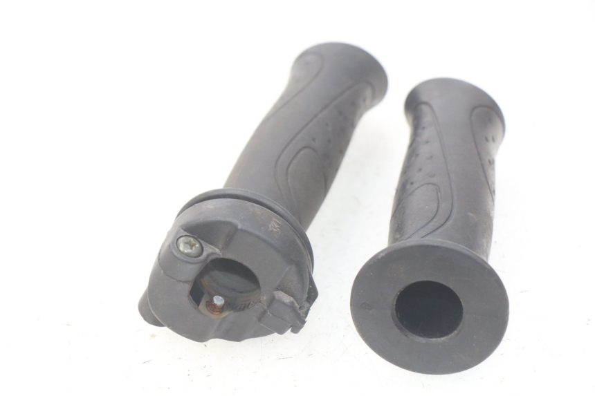 photo de POIGNEE ACCELERATEUR SYM ORBIT III 3 4T 50 (2018 - 2021)