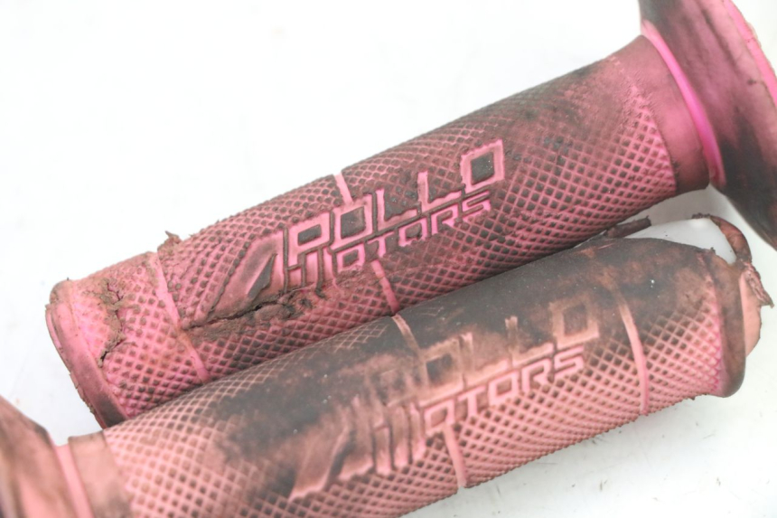 photo de POIGNEE ACCELERATEUR APOLLO RFZ 150