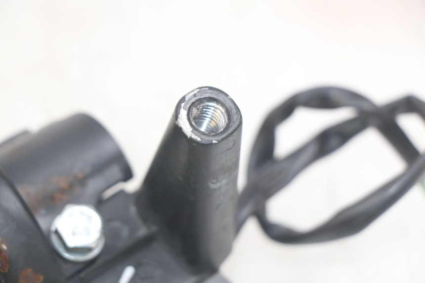 photo de POIGNEE ACCELERATEUR HONDA SCV LEAD 100 (2003 - 2007)