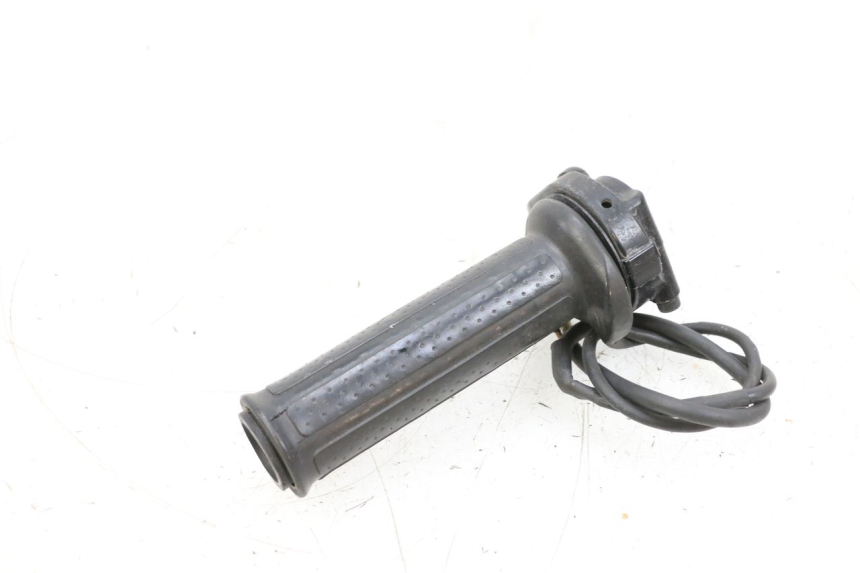 photo de POIGNEE ACCELERATEUR YAMAHA TDM ABS 900 (2002 - 2014) - Détail de la pièce