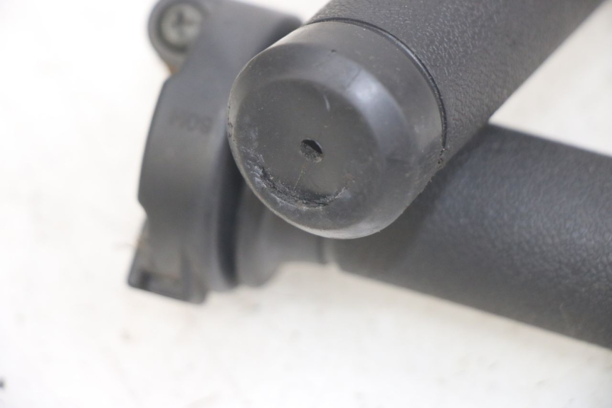 photo de POIGNEE ACCELERATEUR PEUGEOT TWEET 4T 50 (2014 - 2019)