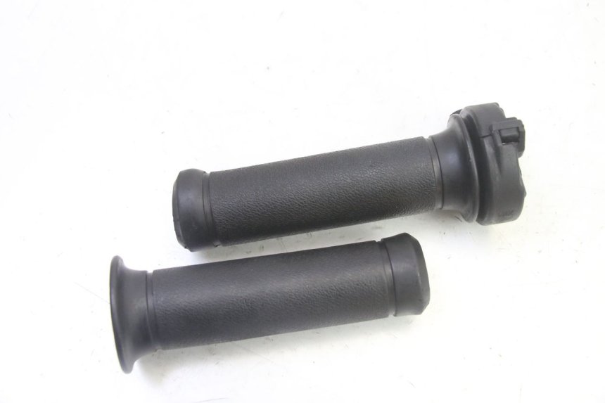 photo de POIGNEE ACCELERATEUR PEUGEOT TWEET 4T 50 (2018 - 2020)