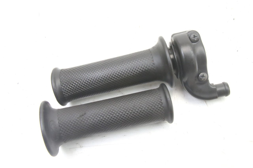 photo de POIGNEE ACCELERATEUR YAMAHA TZR 50 (2008 - 2016)