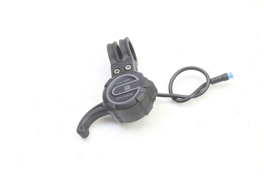 photo de POIGNEE ACCELERATEUR DUALTRON VICTOR LIMITED 1