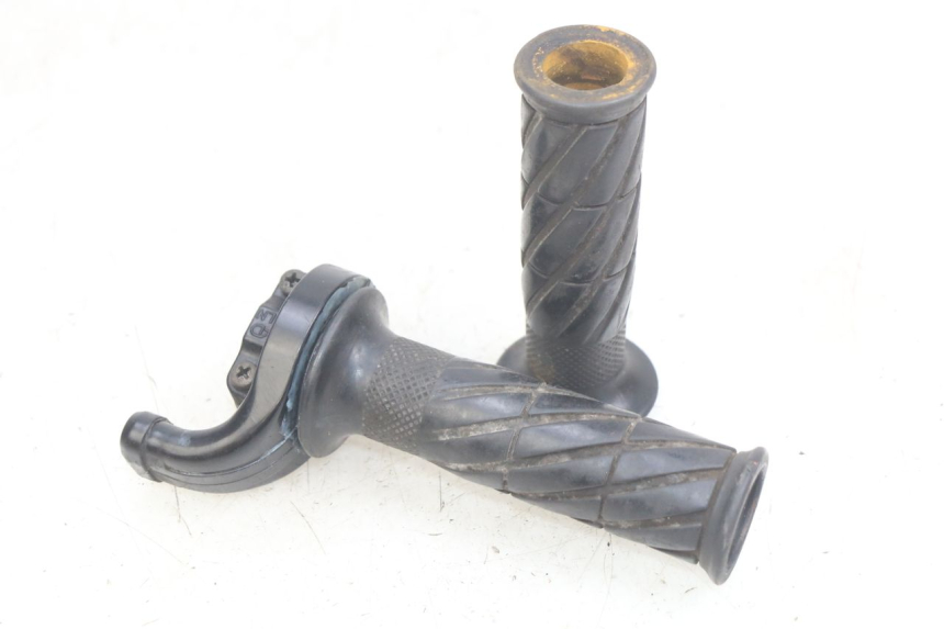 photo de POIGNEE ACCELERATEUR YAMAHA YZF R THUNDERCAT 600 (1996 - 2003)