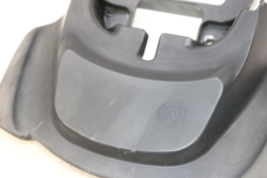 photo de POIGNEE ARRIERE MBK BOOSTER SPIRIT NAKED 50 (2004 - 2017) - Détail de la pièce