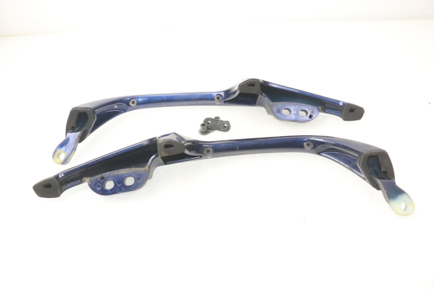 photo de POIGNEE ARRIERE SUZUKI BURGMAN 650 (2002 - 2004)