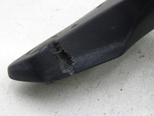 photo de POIGNEE ARRIERE DROITE  HONDA FES FORESIGHT 250 (1997 - 2002) - Zoom état d’usage