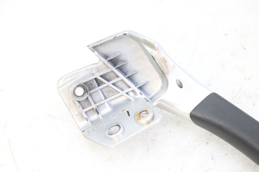 photo de POIGNEE ARRIERE DROITE  PIAGGIO MP3 LT 300 (2010 - 2016)