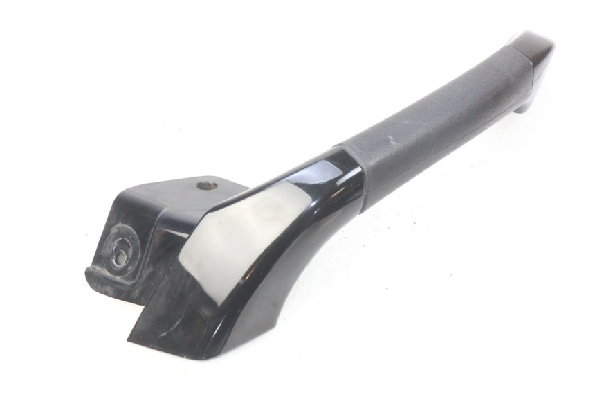 photo de POIGNEE ARRIERE DROITE PIAGGIO MP3 500 (2011 - 2015)