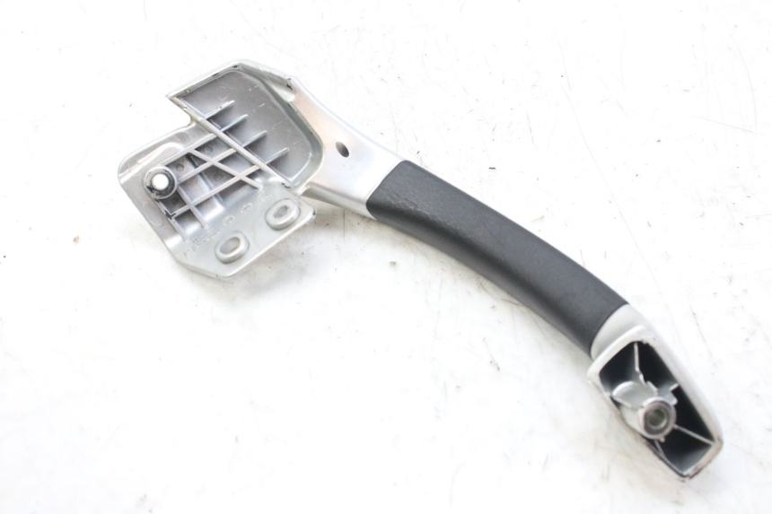 photo de POIGNEE ARRIERE DROITE PIAGGIO MP3 RL 250 (2007 - 2010)