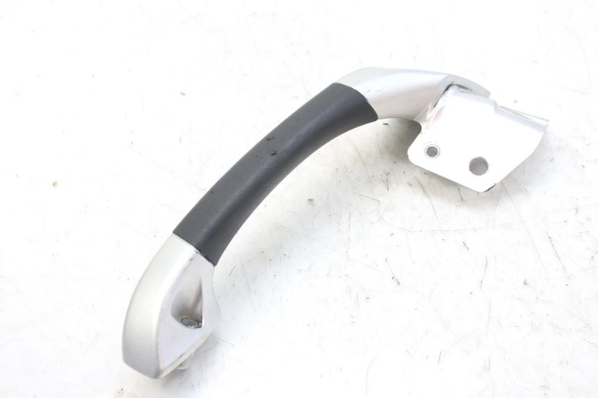 photo de POIGNEE ARRIERE DROITE PIAGGIO MP3 RL 250 (2007 - 2010)