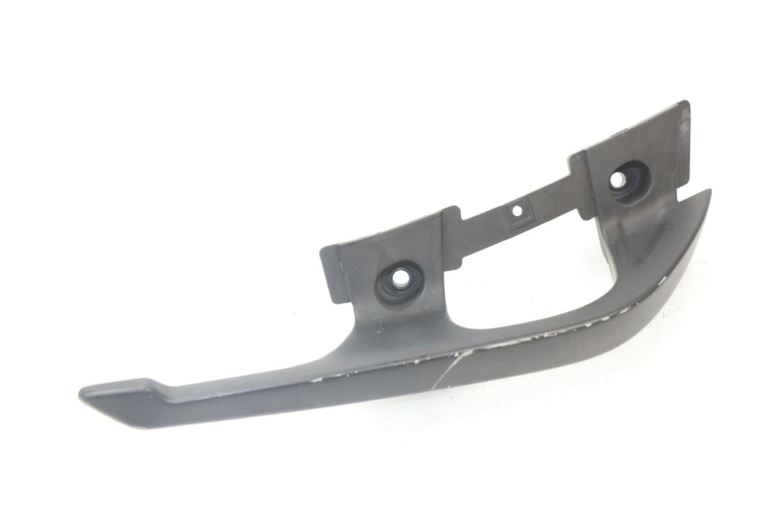 photo de POIGNEE ARRIERE DROITE  YAMAHA XMAX X-MAX ABS 125 (2014 - 2016) - Gros plan technique