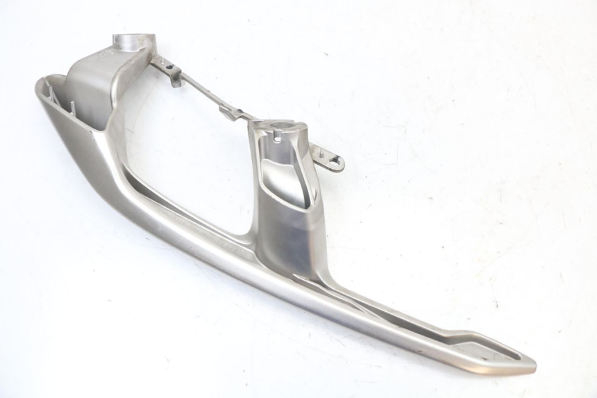 photo de POIGNEE ARRIERE DROITE YAMAHA XMAX X-MAX ABS 125 (2017 - 2020)