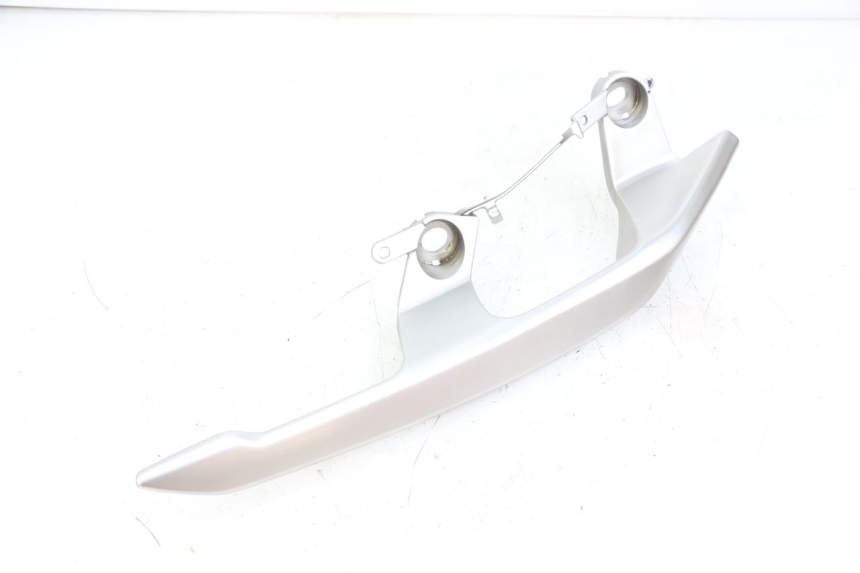 photo de POIGNEE ARRIERE DROITE YAMAHA XMAX X-MAX ABS 125 (2017 - 2020)