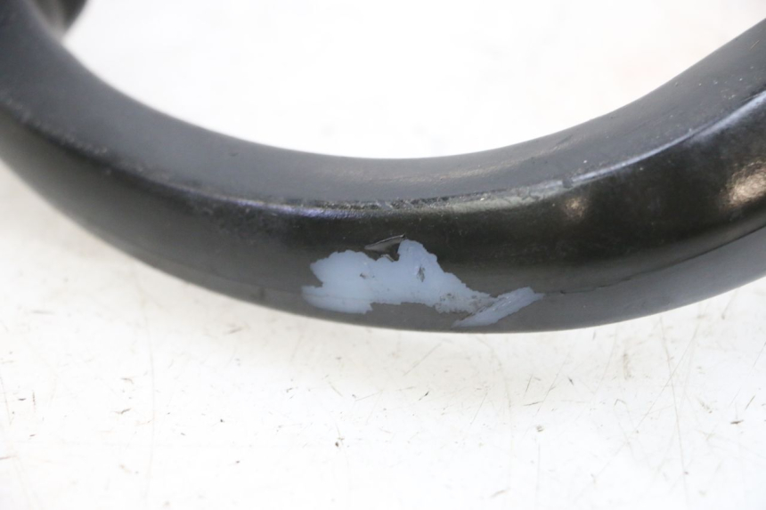 photo de POIGNEE ARRIERE DROITE  KAWASAKI ZR 7 750 (1999 - 2001) - Vue d’ensemble