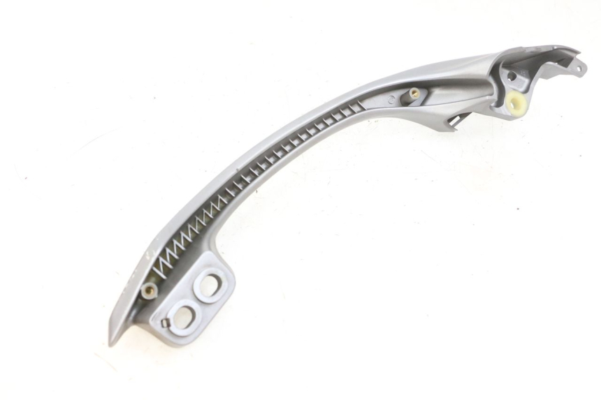 photo de POIGNEE ARRIERE GAUCHE SUZUKI BURGMAN 650 (2013 - 2020)